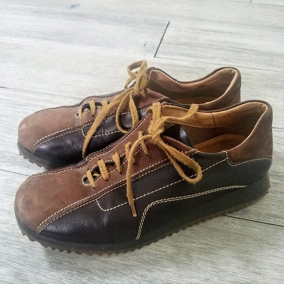 GEOX walking/casual shoes (size 38 european; 8 US) - Picture 1 of 5